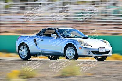 media/Oct-18-2025-Extreme Speed (Sat) [[d6d7e1fef1]]/Group 5/Session 3 (Turn 1)/